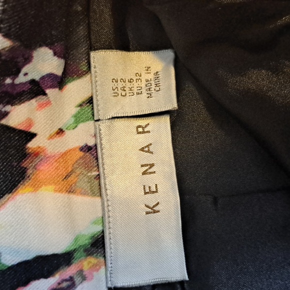 Abstract Print Pencil Skirt - Size 2 - Picture 3 of 4